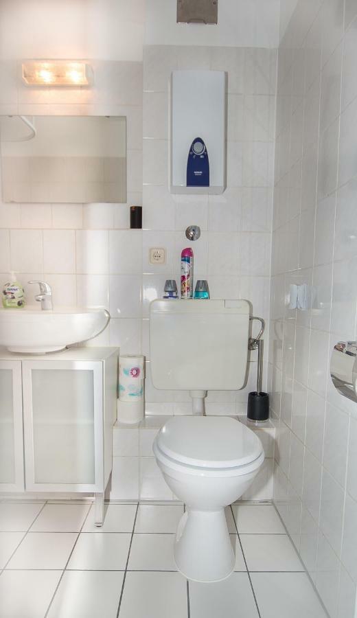 דיסלדורף Business & Tourist Apartment מראה חיצוני תמונה